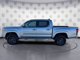 Used 2022 Toyota Tacoma SR5 w/ Technology Package image 2