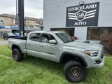 Used 2023 Toyota Tacoma TRD Off-Road image 2