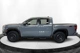 New 2025 Nissan Frontier PRO-4X w/ Pro Convenience Package image 2