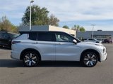 New 2025 Mitsubishi Outlander SEL image 2