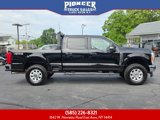Used 2023 Ford F250 4x4 Crew Cab Super Duty image 4