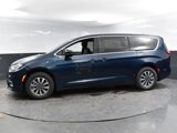 New 2025 Chrysler Pacifica Select image 4
