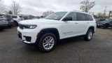 Used 2023 Jeep Grand Cherokee L Laredo image 3