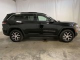 Used 2024 Jeep Grand Cherokee Limited image 2