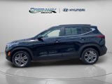 Used 2023 Kia Seltos S w/ Navigation Package image 6