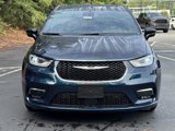 New 2025 Chrysler Pacifica Select image 2