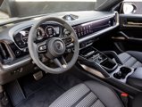 Used 2025 Porsche Cayenne Turbo image 4