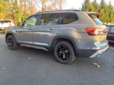 New 2025 Volkswagen Atlas Peak Edition SE image 3