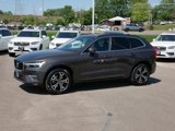 Used 2022 Volvo XC60 B5 Momentum w/ Climate Package image 3