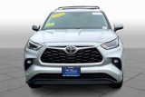 Used 2023 Toyota Highlander XLE image 3