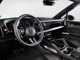 New 2025 Porsche Cayenne Turbo image 4