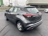 Used 2021 Nissan Kicks S image 3