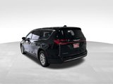 New 2025 Chrysler Pacifica Select image 4