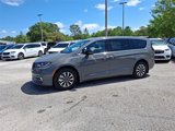 New 2025 Chrysler Pacifica Select image 2