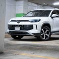 New 2025 Volkswagen Tiguan SE image 2