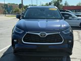 Used 2021 Toyota Highlander XLE image 6