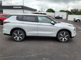 New 2025 Mitsubishi Outlander SE image 5