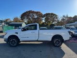 Used 2017 Nissan Titan SV image 4