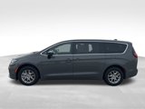 New 2025 Chrysler Pacifica Select image 5