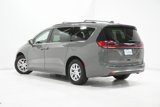 Used 2022 Chrysler Pacifica Touring-L image 5