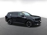 Used 2024 Kia Sorento S image 2