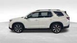Used 2023 Honda Pilot Touring image 2