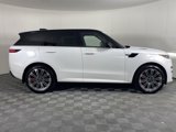 New 2025 Land Rover Range Rover Sport Dynamic SE image 4