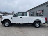 Used 2022 Ford F250 XL w/ Power Equipment Group image 4
