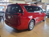 New 2025 Chrysler Pacifica Select image 4