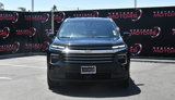 Used 2025 Chevrolet Traverse LT image 2