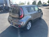 Used 2018 Kia Soul + image 4