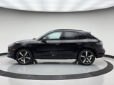 Used 2025 Porsche Macan image 2