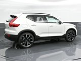 New 2025 Volvo XC40 B5 Plus w/ Climate Package image 2