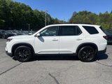 New 2025 Honda Pilot Touring image 2