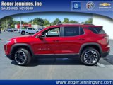 Used 2025 Chevrolet Equinox LT w/ Convenience Package II image 2