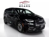 Used 2023 Chrysler Pacifica Touring-L image 3