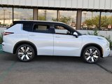 New 2025 Mitsubishi Outlander SEL image 5
