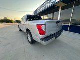 Used 2017 Nissan Titan SV image 3