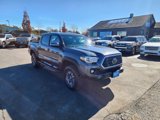 Used 2018 Toyota Tacoma TRD Off-Road image 4