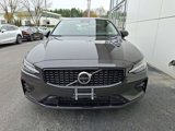Certified 2025 Volvo S60 B5 Plus image 2