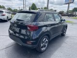 Used 2021 Hyundai Venue SEL w/ Premium Package image 4