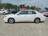 Used 2011 Toyota Avalon Limited image 3
