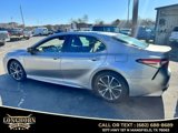 Used 2018 Toyota Camry SE image 4