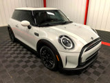 Used 2022 MINI Cooper 2-Door Hardtop image 5