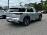 New 2025 Nissan Pathfinder Platinum image 3