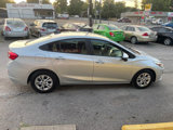 Used 2019 Chevrolet Cruze Sedan image 4