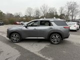 New 2025 Nissan Pathfinder Platinum image 4