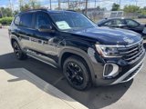 New 2025 Volkswagen Atlas Peak Edition SE image 5