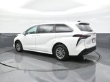 Certified 2025 Toyota Sienna LE image 5