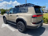 New 2025 Lexus GX 550 image 2